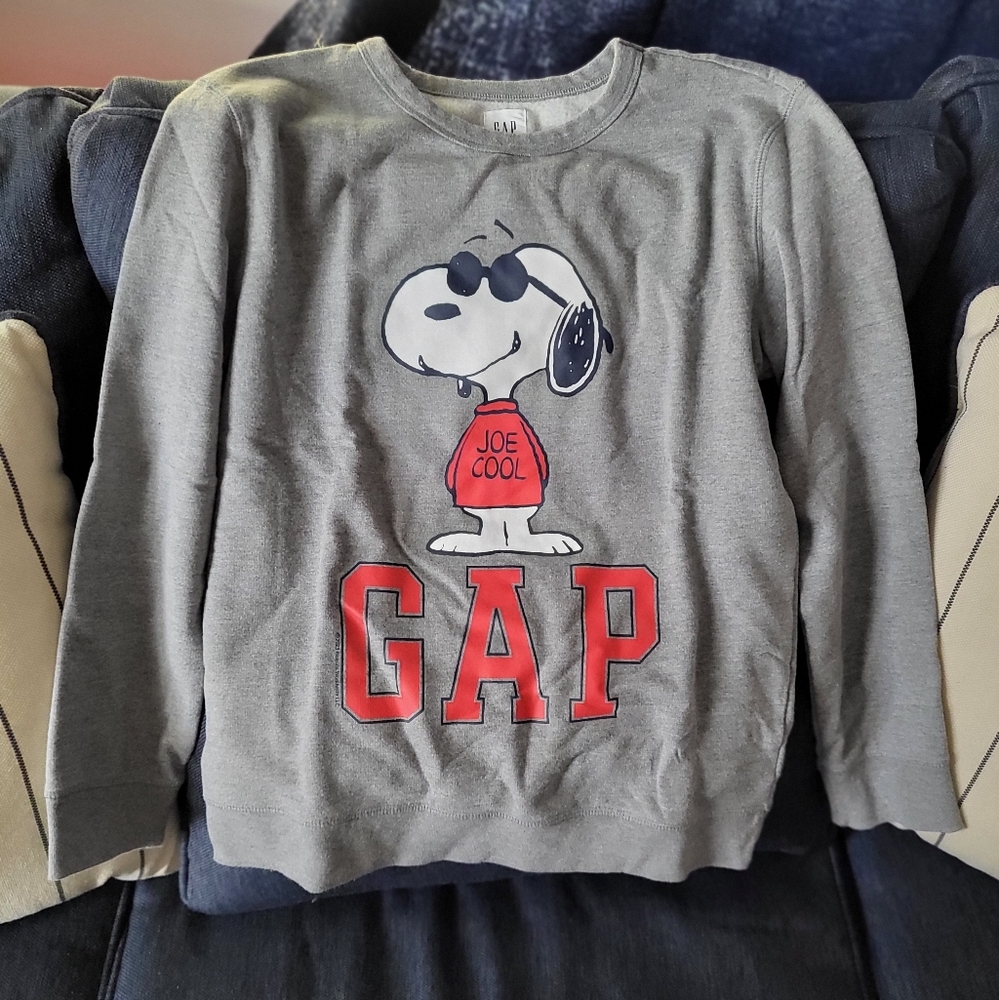 GAP Kids Gray Sweatshirt with Snoopy Design